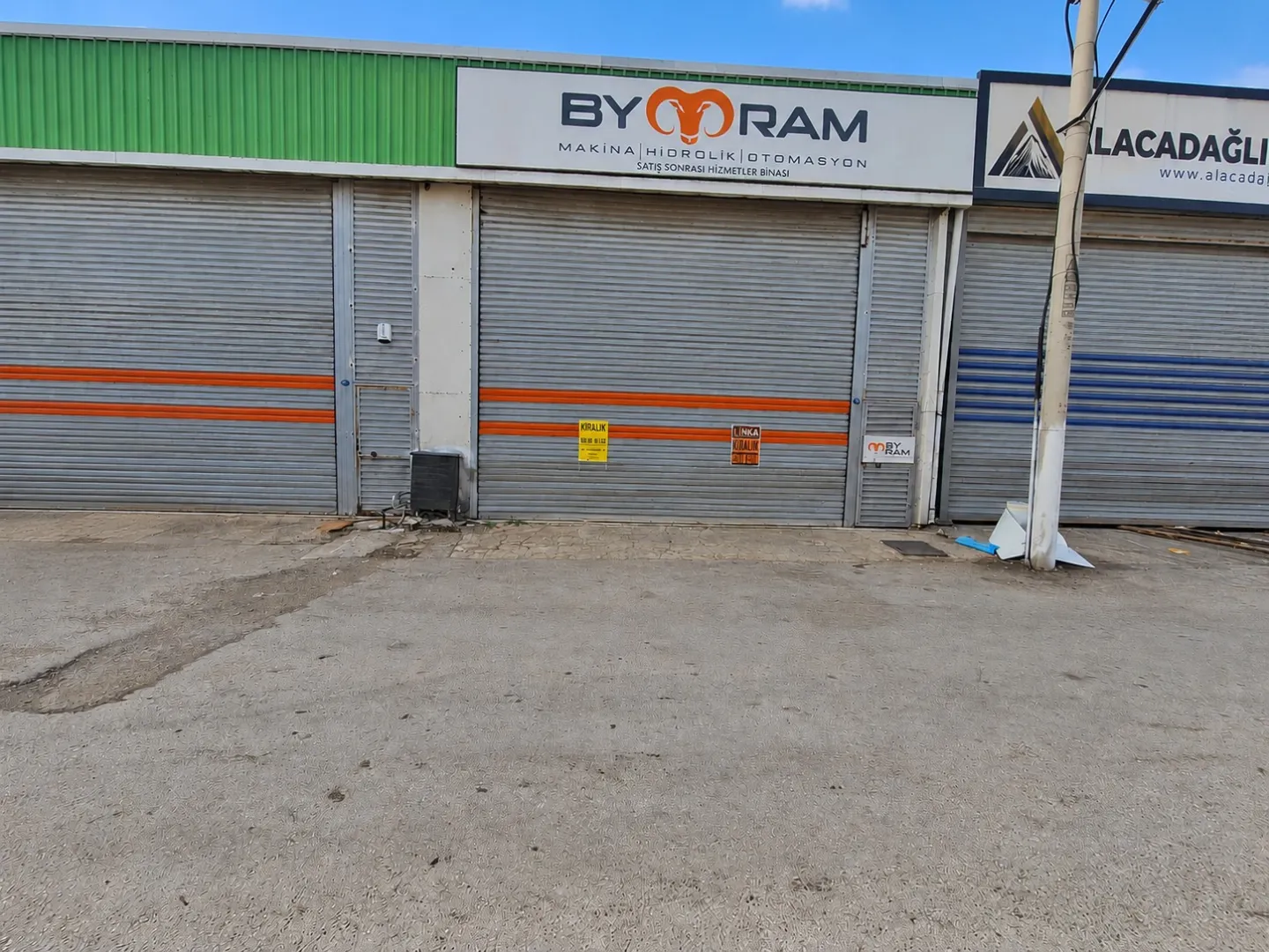 TORBALI SANAYİ BÖLGESİNDE KİRALIK 160 m² DEPO VE OFİS