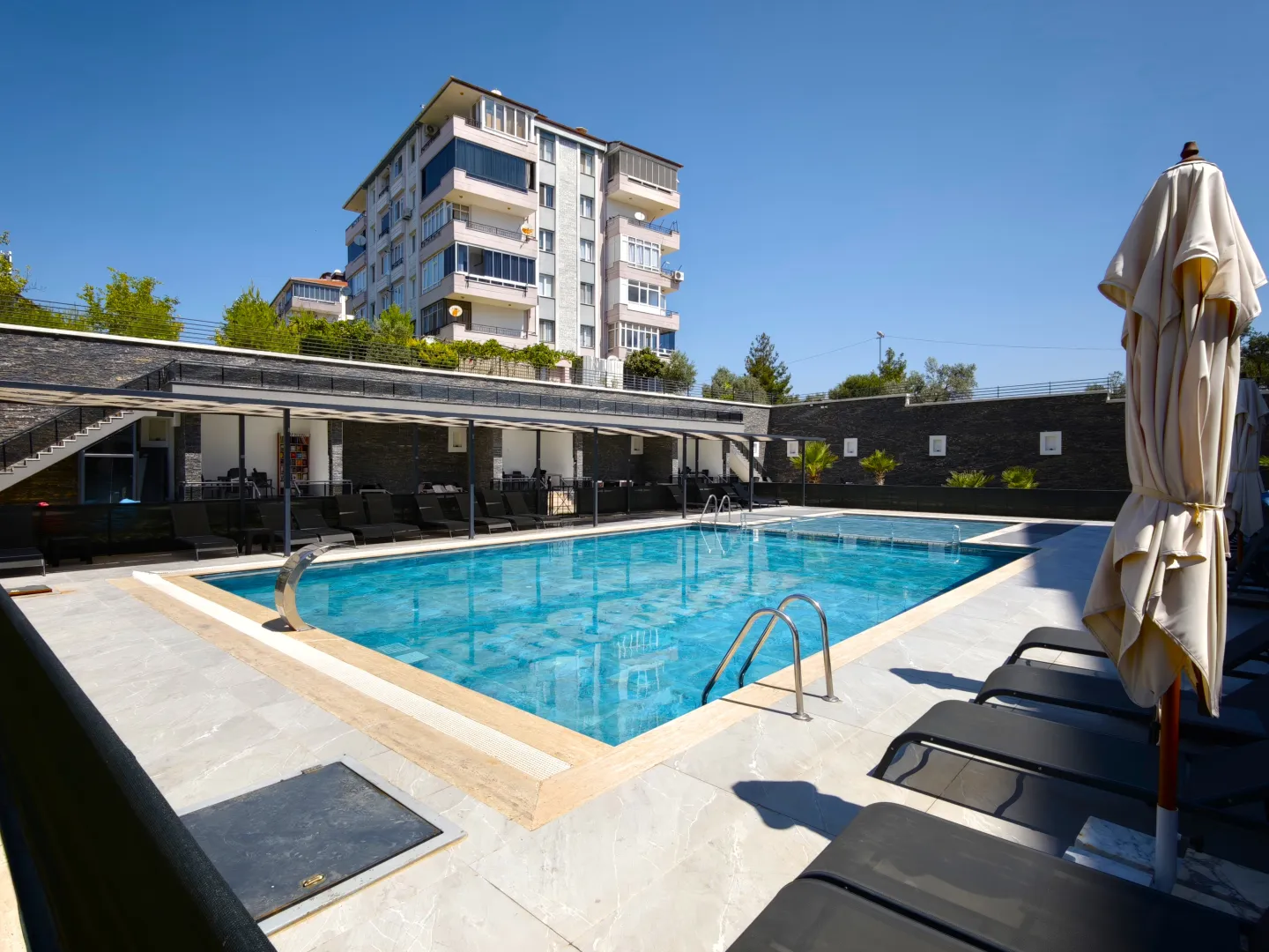Green Life'ta, Havuzlu Sitede, 3+1 Daire - Anayola Yakın