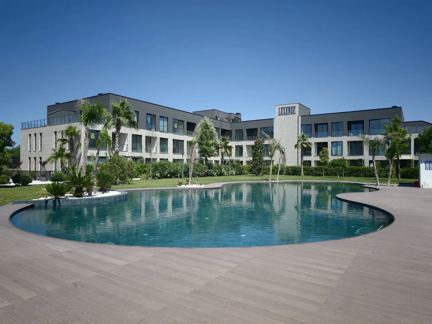 Luxense Sitesinde 60 m2 Teraslı Satılık 2+1 Daire